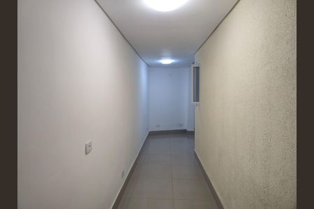 Corredor de kitnet/studio para alugar com 2 quartos, 112m² em Jardim Presidente Dutra, Guarulhos