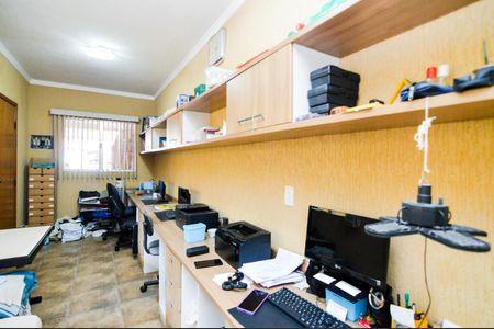 Casa à venda com 125m², 2 quartos e 2 vagasEscritório