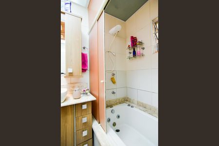 Casa à venda com 125m², 2 quartos e 2 vagasBanheiro da Suíte