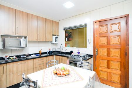 Casa à venda com 125m², 2 quartos e 2 vagasCozinha