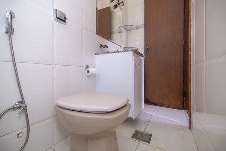 Apartamento à venda com 85m², 3 quartos e 1 vaga Apartamento à venda com 85m², 3 quartos e 1 vagaBanheiro da Suíte