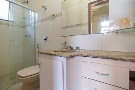 Apartamento à venda com 85m², 3 quartos e 1 vaga Apartamento à venda com 85m², 3 quartos e 1 vagaBanheiro da Suíte