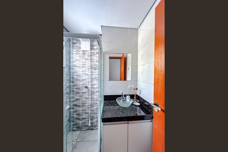 Banheiro de apartamento para alugar com 1 quarto, 34m² em Vila Esperança, São Paulo