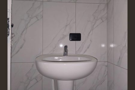 Studio para alugar com 24m², 1 quarto e sem vaga Studio para alugar com 24m², 1 quarto e sem vagaBanheiro Social