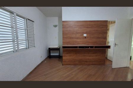Casa para alugar com 100m², 3 quartos e 2 vagasSuíte 