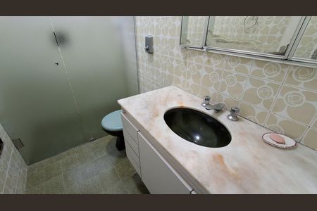 Casa para alugar com 100m², 3 quartos e 2 vagasBanheiro Social 