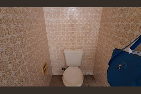Casa para alugar com 100m², 3 quartos e 2 vagasBanheiro Social 2