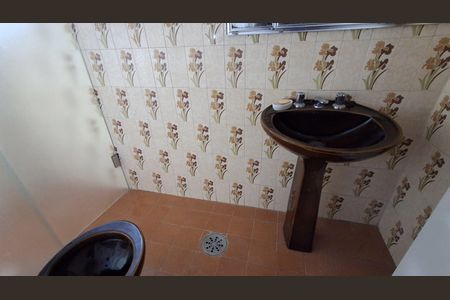 Casa para alugar com 100m², 3 quartos e 2 vagasBanheiro Suíte 