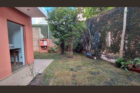Casa para alugar com 100m², 3 quartos e 2 vagasQuintal