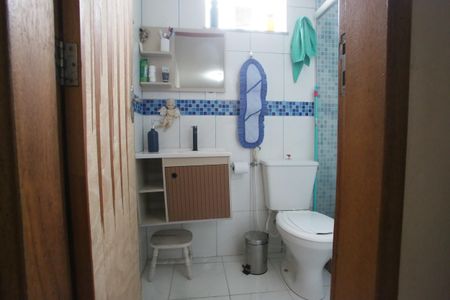 Casa de condomínio para alugar com 180m², 2 quartos e 2 vagasBanheiro Social