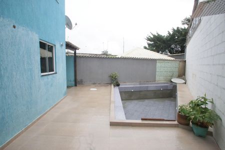 Casa de condomínio para alugar com 180m², 2 quartos e 2 vagasPiscina