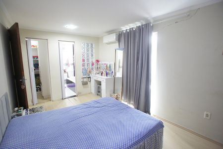 Casa de condomínio para alugar com 180m², 2 quartos e 2 vagasQuarto Suíte
