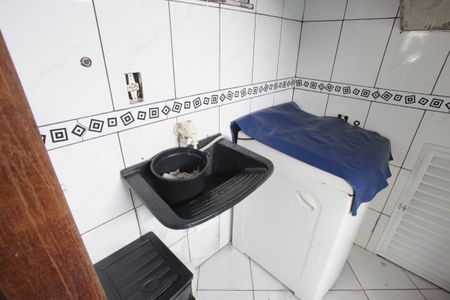 Casa de condomínio para alugar com 180m², 2 quartos e 2 vagasÁrea de Serviço