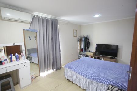 Casa de condomínio para alugar com 180m², 2 quartos e 2 vagasQuarto Suíte