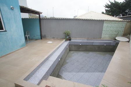 Casa de condomínio para alugar com 180m², 2 quartos e 2 vagasPiscina