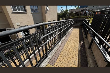 Rampa - Corrimão  de apartamento à venda com 2 quartos, 35m² em Parque Itrapoã, Santo André