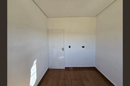 Quarto 01 de kitnet/studio para alugar com 2 quartos, 43m² em Jardim Presidente Dutra, Guarulhos
