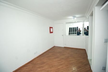Sala de apartamento para alugar com 2 quartos, 50m² em Parque Erasmo Assunção, Santo André