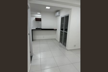 Sala de apartamento para alugar com 2 quartos, 65m² em São João, Porto Alegre
