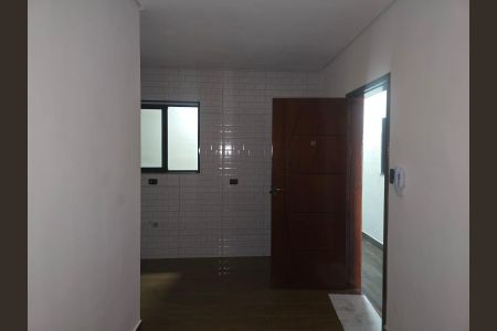 Sala e Cozinha de kitnet/studio para alugar com 1 quarto, 26m² em Jardim Presidente Dutra, Guarulhos