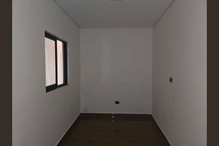 Quarto de kitnet/studio para alugar com 1 quarto, 26m² em Jardim Presidente Dutra, Guarulhos