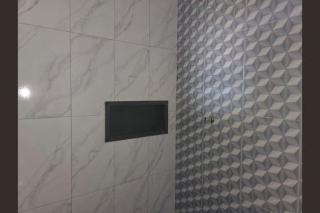 Banheiro Social de kitnet/studio para alugar com 1 quarto, 26m² em Jardim Presidente Dutra, Guarulhos