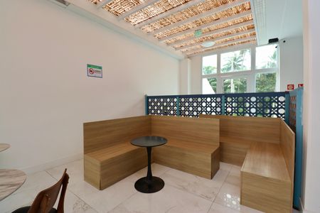 Studio para alugar com 22m², 1 quarto e 1 vaga Studio para alugar com 22m², 1 quarto e 1 vagaHall de entrada