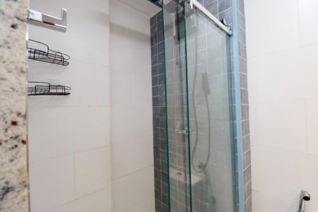 Banheiro de kitnet/studio para alugar com 1 quarto, 22m² em Stella Maris, Salvador