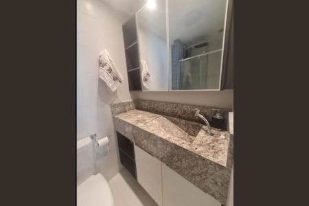 Banheiro de apartamento para alugar com 1 quarto, 22m² em Stella Maris, Salvador