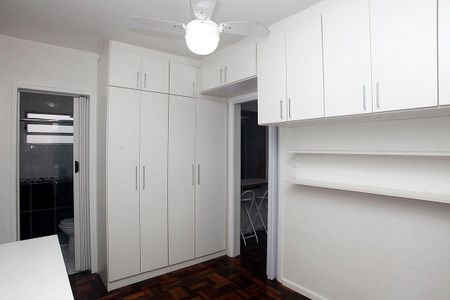 Quarto Suíte de apartamento para alugar com 1 quarto, 32m² em Petrópolis, Porto Alegre