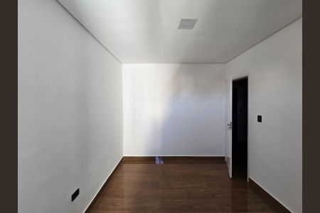 Quarto 02 de kitnet/studio para alugar com 2 quartos, 37m² em Jardim Presidente Dutra, Guarulhos