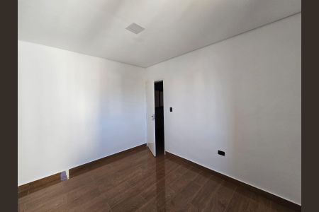 Quarto 02 de kitnet/studio para alugar com 2 quartos, 37m² em Jardim Presidente Dutra, Guarulhos