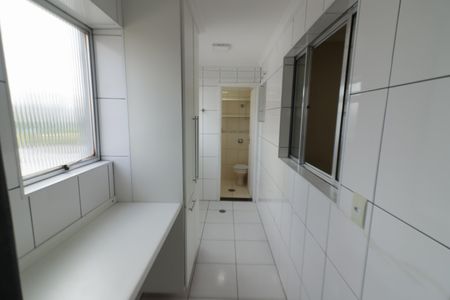 Apartamento à venda com 180m², 3 quartos e 2 vagasCozinha e Área de Serviço