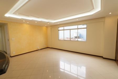 Apartamento à venda com 180m², 3 quartos e 2 vagasSala