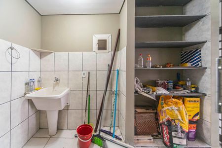 Casa à venda com 119m², 2 quartos e 2 vagas Casa à venda com 119m², 2 quartos e 2 vagasÁrea de Serviço