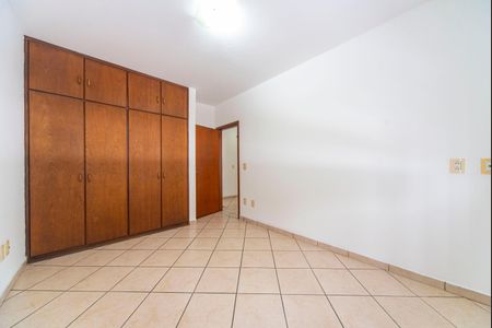 Casa à venda com 119m², 2 quartos e 2 vagas Casa à venda com 119m², 2 quartos e 2 vagasQuarto 2