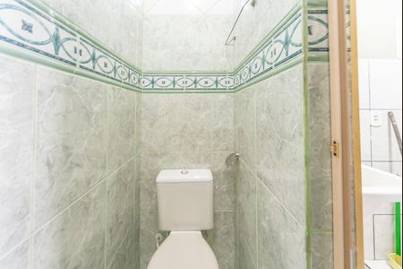 Casa à venda com 119m², 2 quartos e 2 vagas Casa à venda com 119m², 2 quartos e 2 vagasBanheiro 1