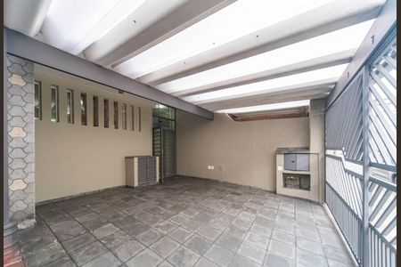 Casa à venda com 119m², 2 quartos e 2 vagas Casa à venda com 119m², 2 quartos e 2 vagasGaragem