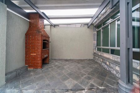 Casa à venda com 119m², 2 quartos e 2 vagas Casa à venda com 119m², 2 quartos e 2 vagasChurrasqueira
