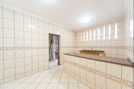 Casa à venda com 119m², 2 quartos e 2 vagas Casa à venda com 119m², 2 quartos e 2 vagasCozinha