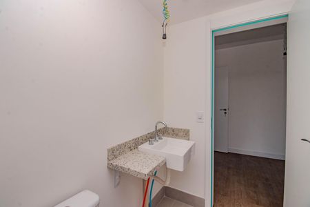 Apartamento à venda com 93m², 3 quartos e 2 vagas Apartamento à venda com 93m², 3 quartos e 2 vagasBanheiro da Suíte