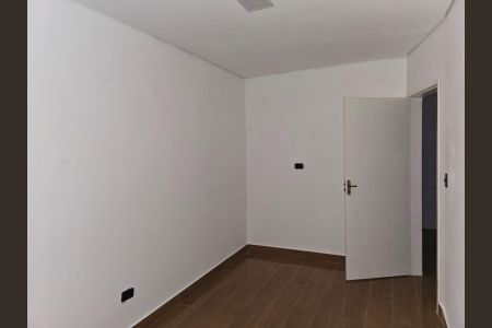 Quarto 01 de kitnet/studio para alugar com 2 quartos, 36m² em Jardim Presidente Dutra, Guarulhos
