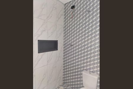 Studio para alugar com 36m², 2 quartos e sem vaga Studio para alugar com 36m², 2 quartos e sem vagaBanheiro Social