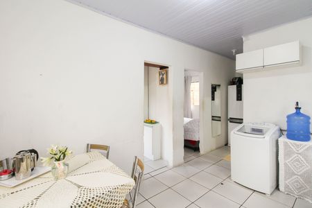 Sala/Cozinha de casa à venda com 2 quartos, 36m² em Mato Grande, Canoas