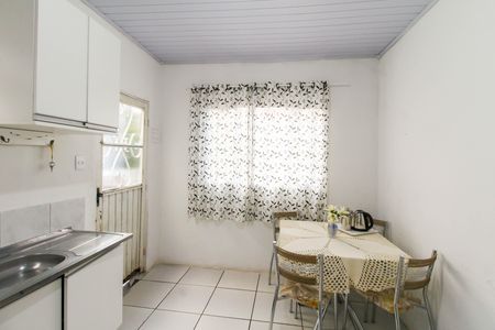 Sala/Cozinha de casa à venda com 2 quartos, 36m² em Mato Grande, Canoas