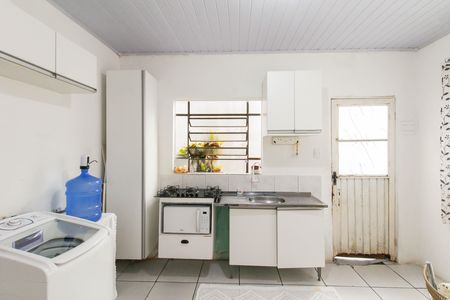 Casa à venda com 36m², 2 quartos e sem vaga Casa à venda com 36m², 2 quartos e sem vagaSala/Cozinha