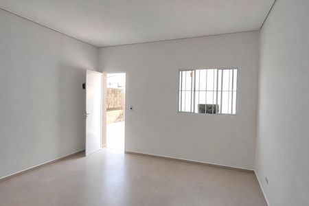Casa para alugar com 100m², 2 quartos e 2 vagas Casa para alugar com 100m², 2 quartos e 2 vagasSala