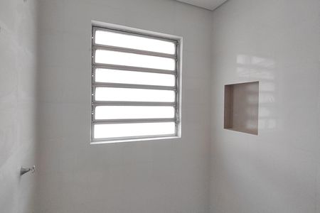 Casa para alugar com 100m², 2 quartos e 2 vagas Casa para alugar com 100m², 2 quartos e 2 vagasBanheiro