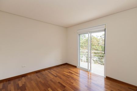 Casa à venda com 500m², 4 quartos e 6 vagas Casa à venda com 500m², 4 quartos e 6 vagasSuíte 2