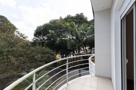 Varanda  de casa à venda com 4 quartos, 500m² em Tremembé, São Paulo
